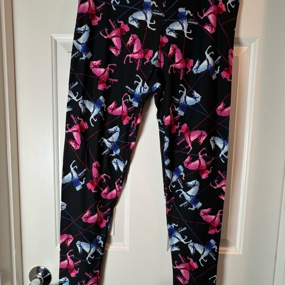 LuLaRoe Black and Pink Leggings with Playful Bow Design
